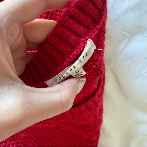 Copper Key red sweater - Picture 3 of 4